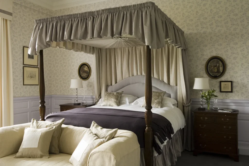 ballinlough double bed with purple drapes