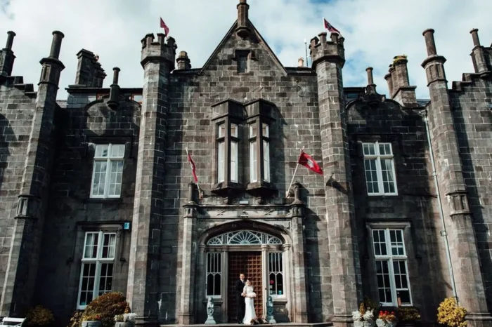 front of belleek castle