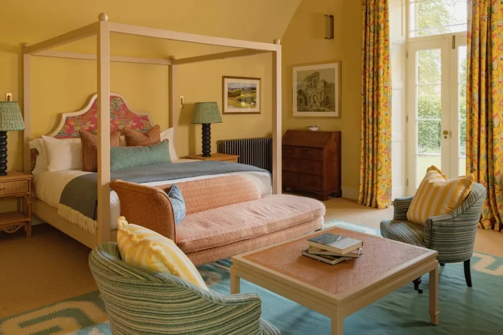 penicuik-house-bedroom