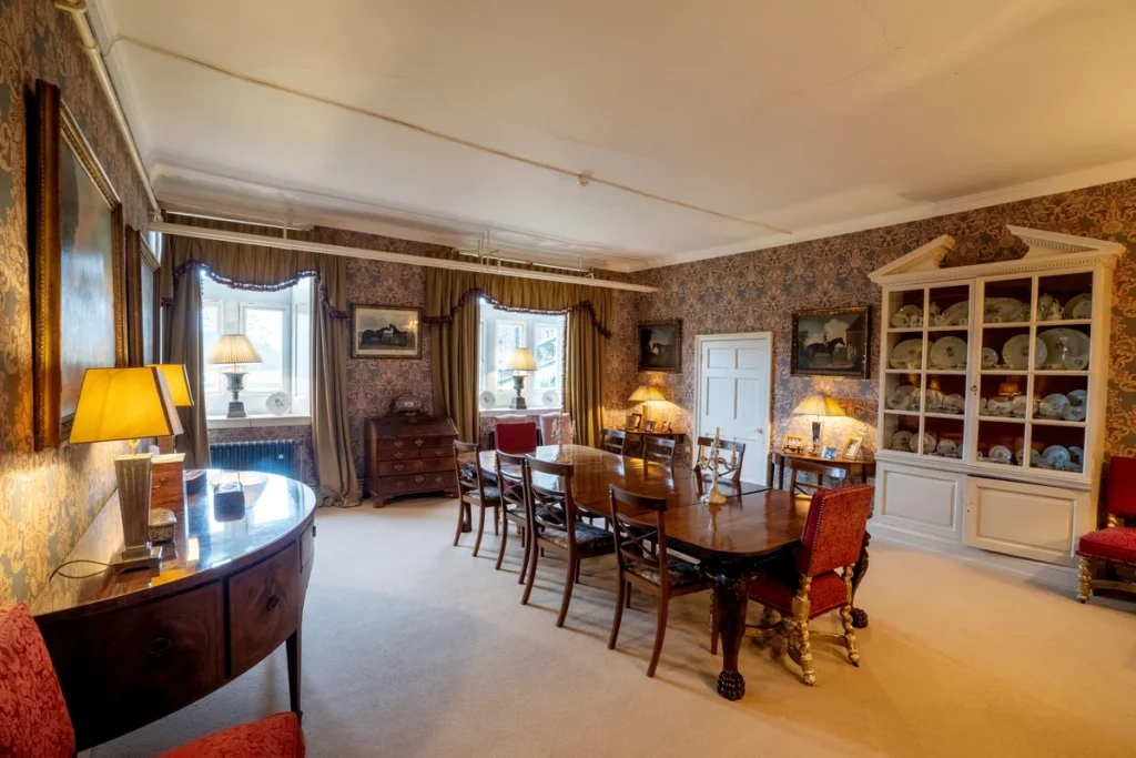 carlton tower dining room