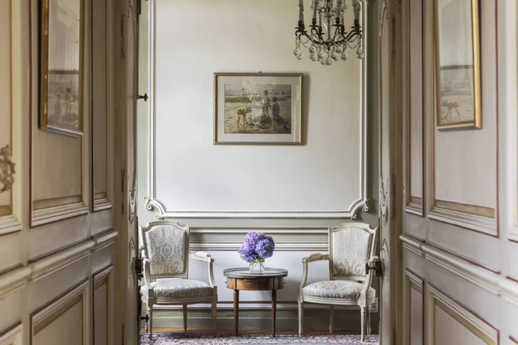 chateau du mont hall way chairs