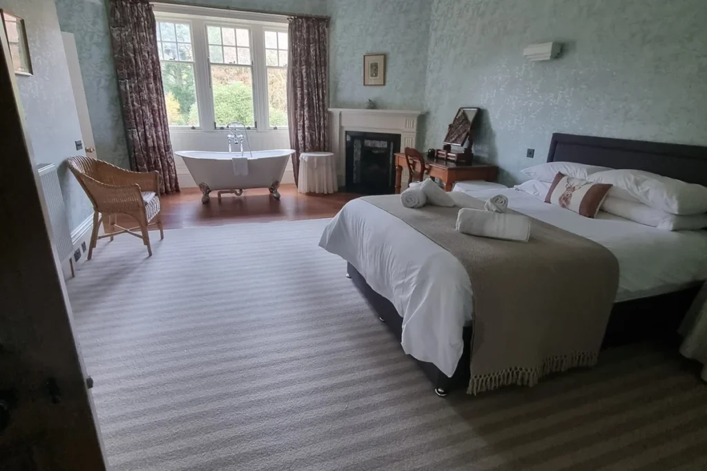 dungarthill house king room en suite