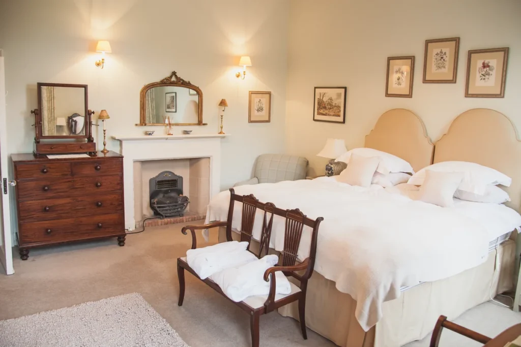 gordon castle bedroom with picture frames