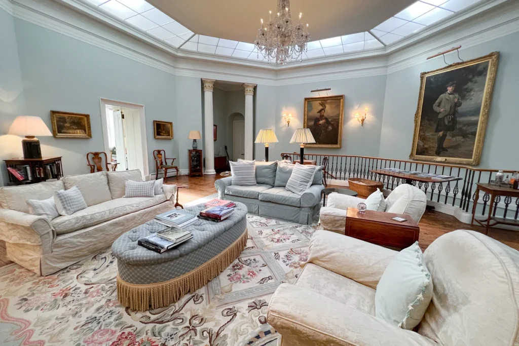 gordon castle lounge area