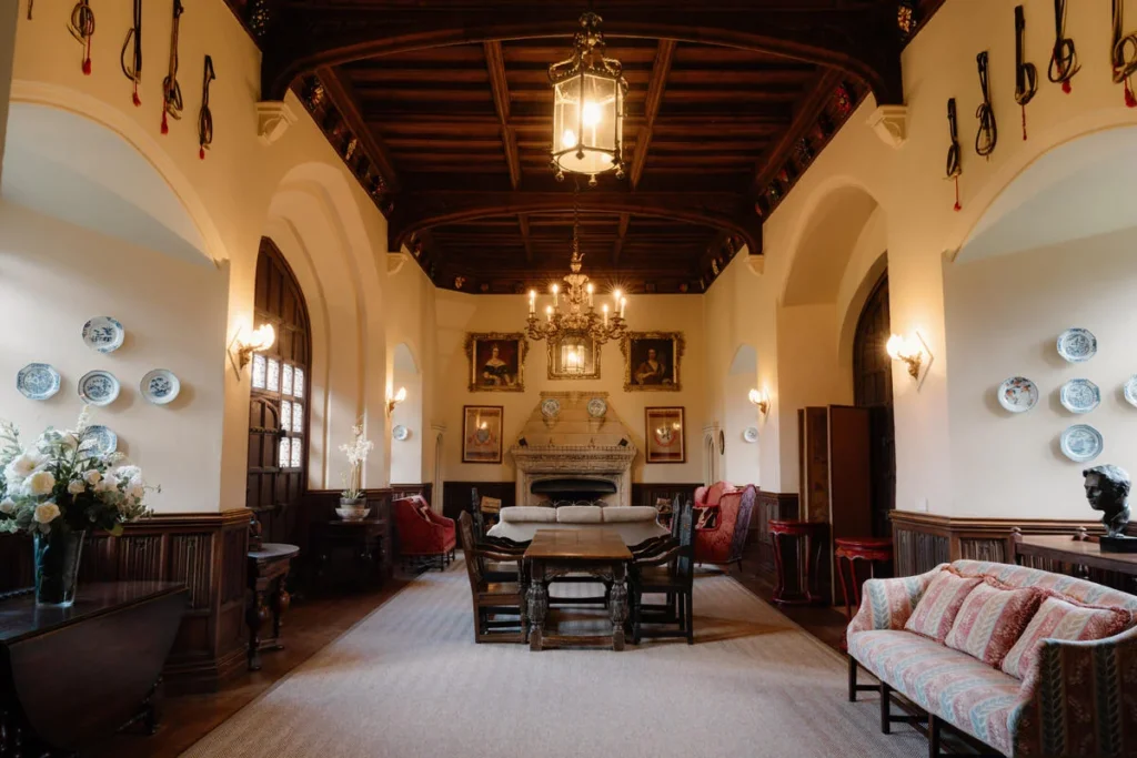 middleton castle lounge area